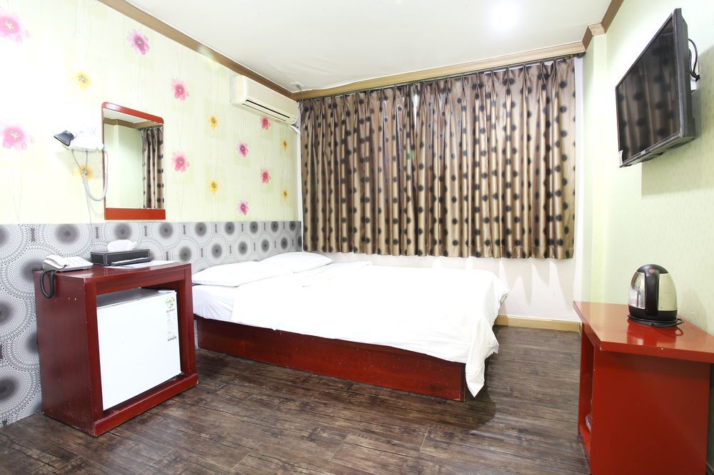 Hotel Prime Seocho 3*