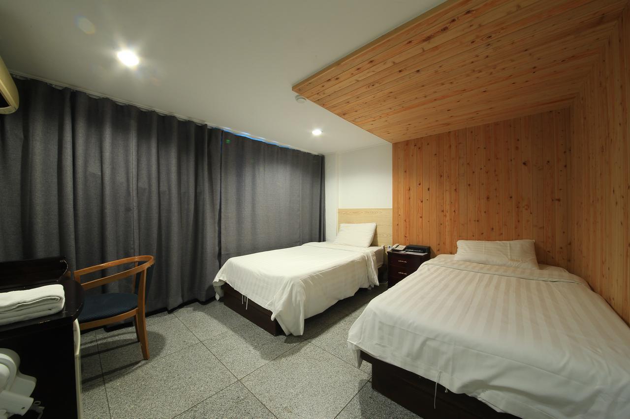 Prime Seocho Hotel 3*